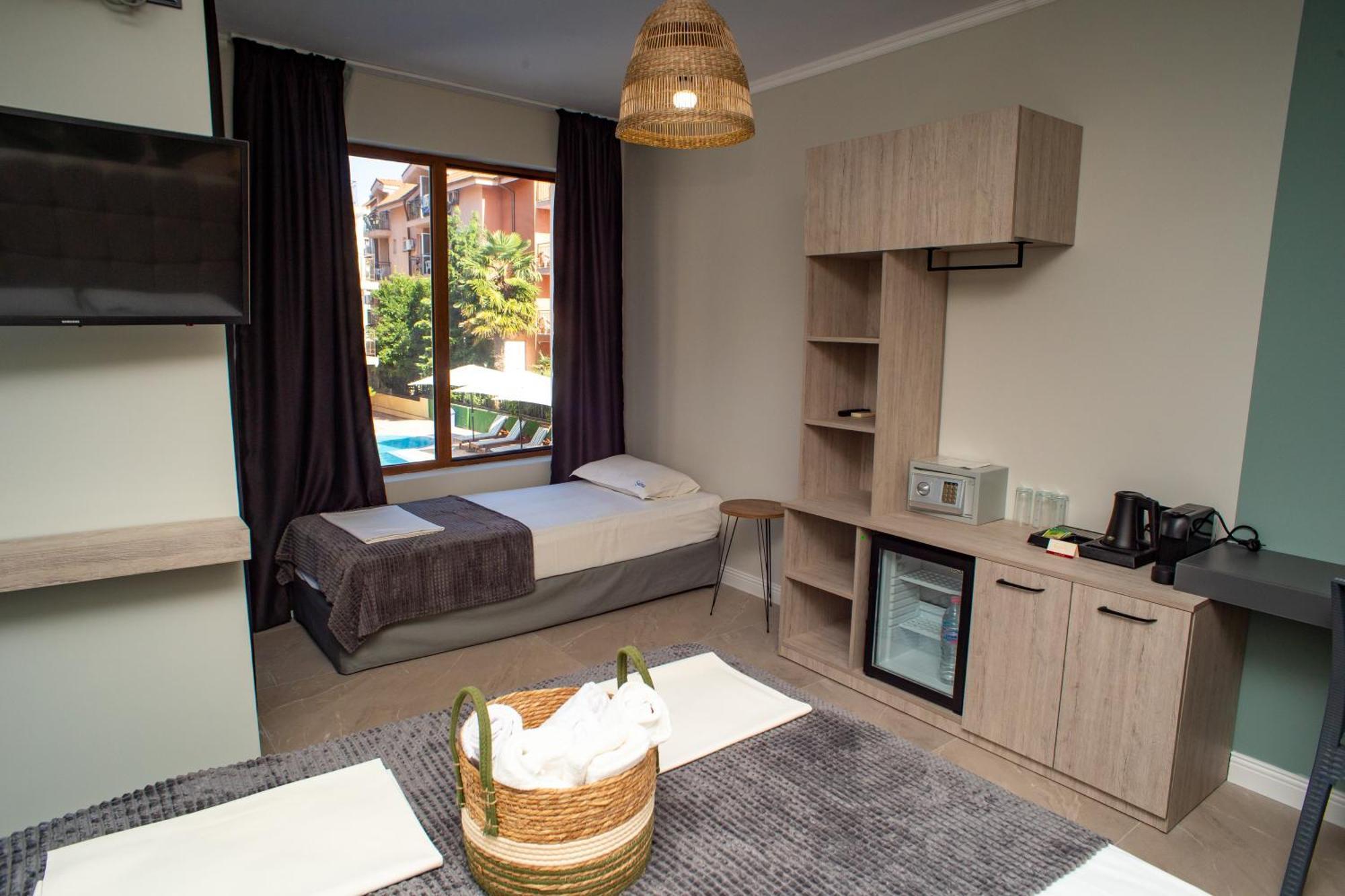 Salena Beach Hotel Primorsko Extérieur photo