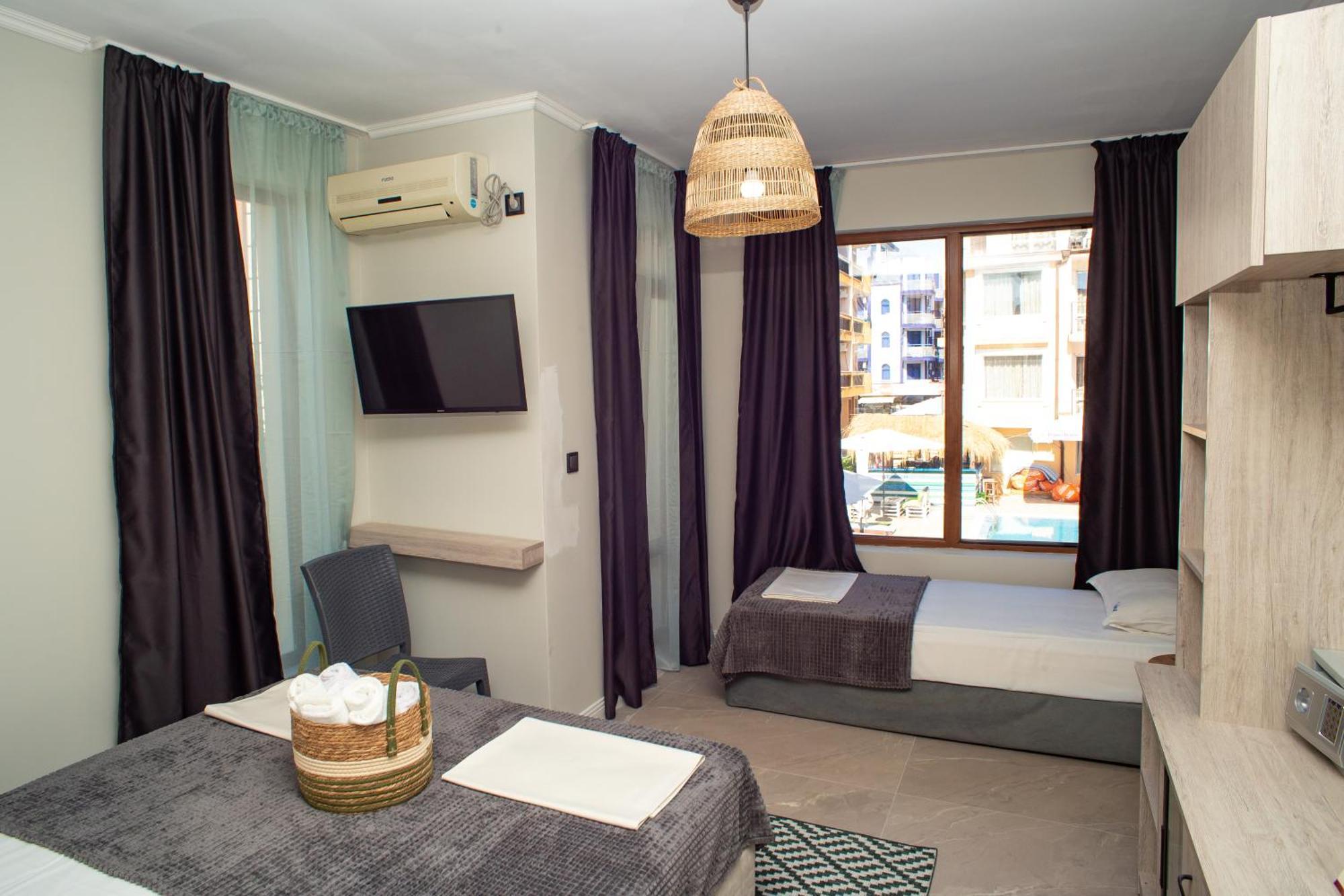 Salena Beach Hotel Primorsko Extérieur photo