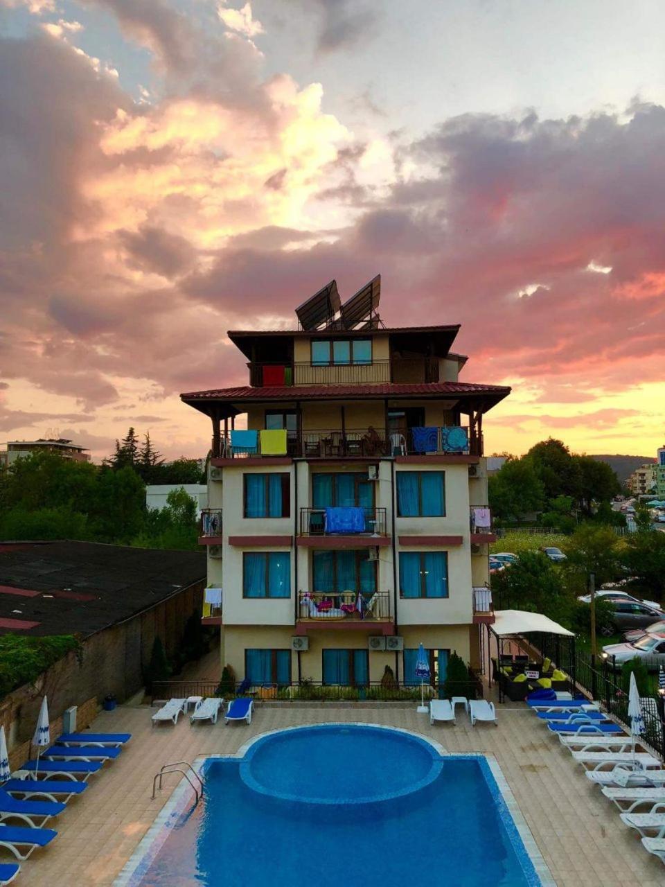 Salena Beach Hotel Primorsko Extérieur photo